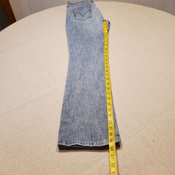 Levi's Faded Denim Jeans Flare Leg Size 2M - Picture 5 of 12